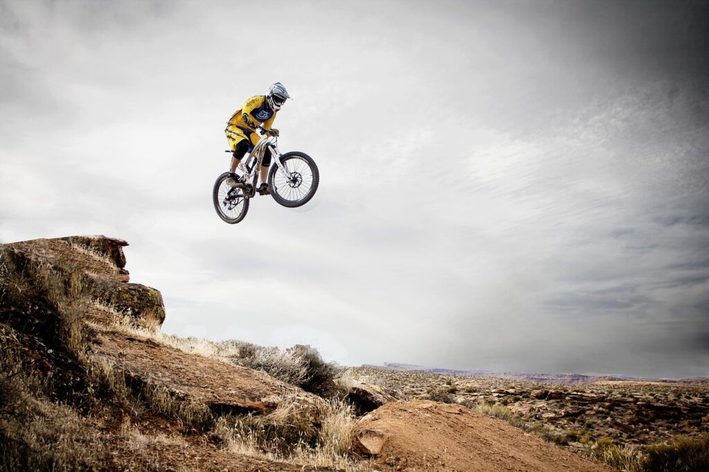 mountain biking, sports, leaping-95032.jpg